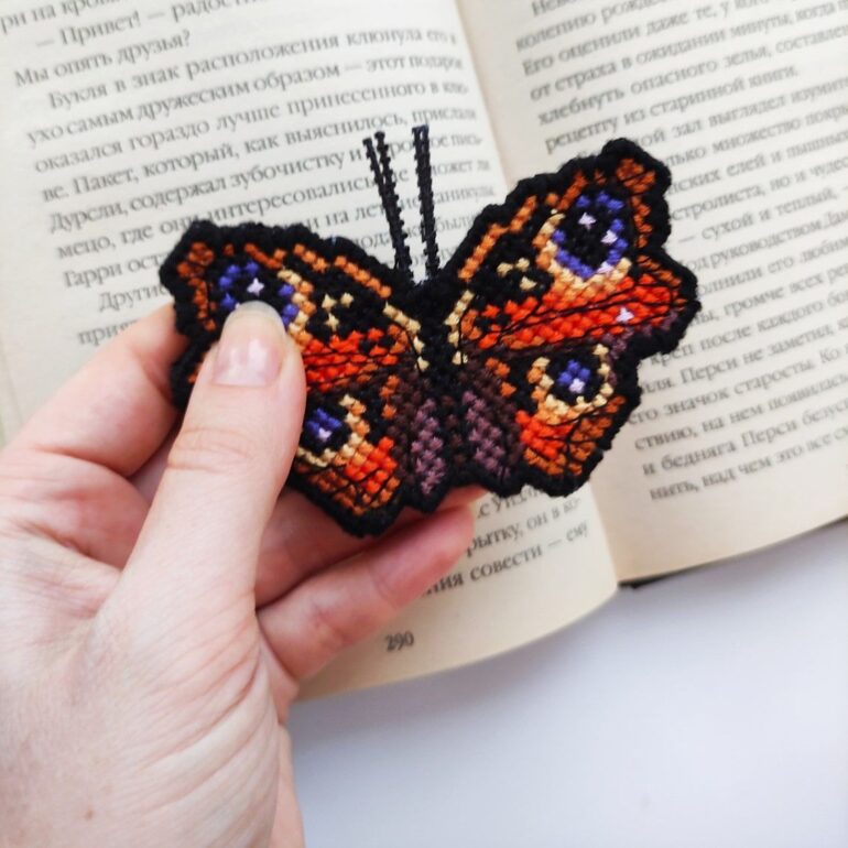 Butterly cross stitch bookmark, plastic canvas pattern PDF & tutorial DIY