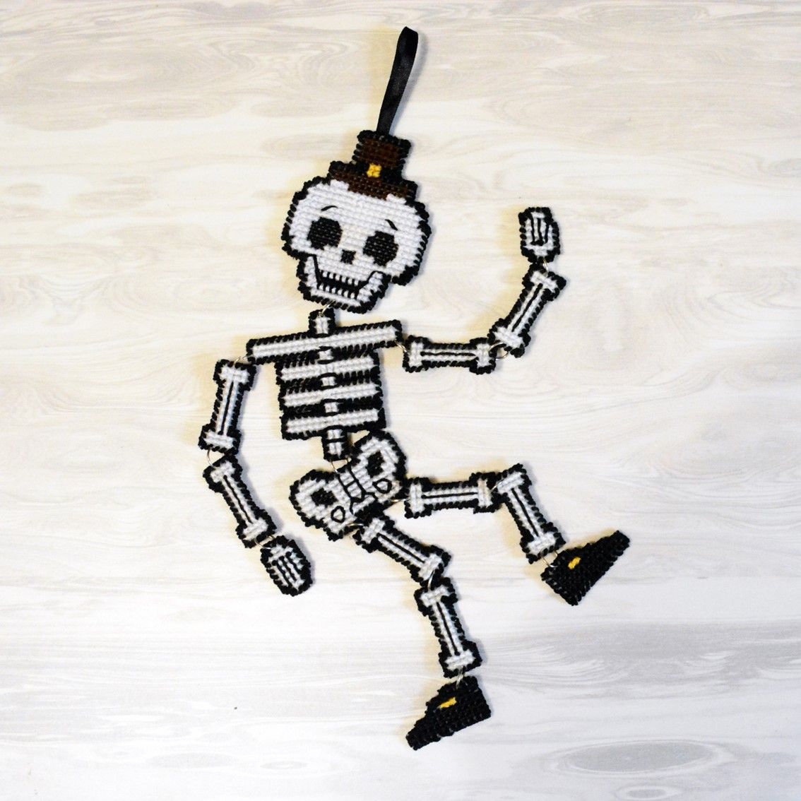 Skeleton cross stitch pattern for plastic canvas by Smasterilli